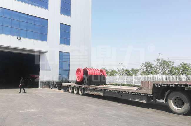 錘破轉(zhuǎn)子發(fā)貨現(xiàn)場(chǎng)