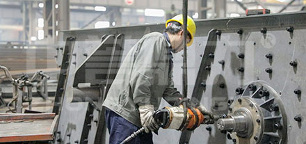 振動篩安裝生產