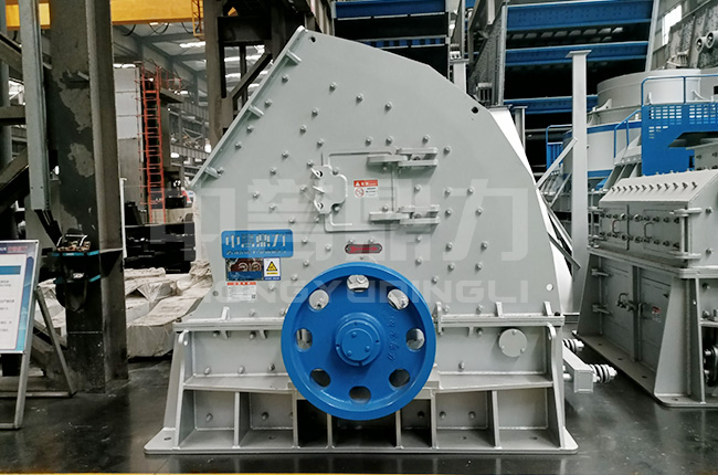 錘式反擊破碎機