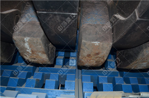 錘式碎石機錘頭磨損對產量影響 錘式碎石機錘頭磨損對產量影響