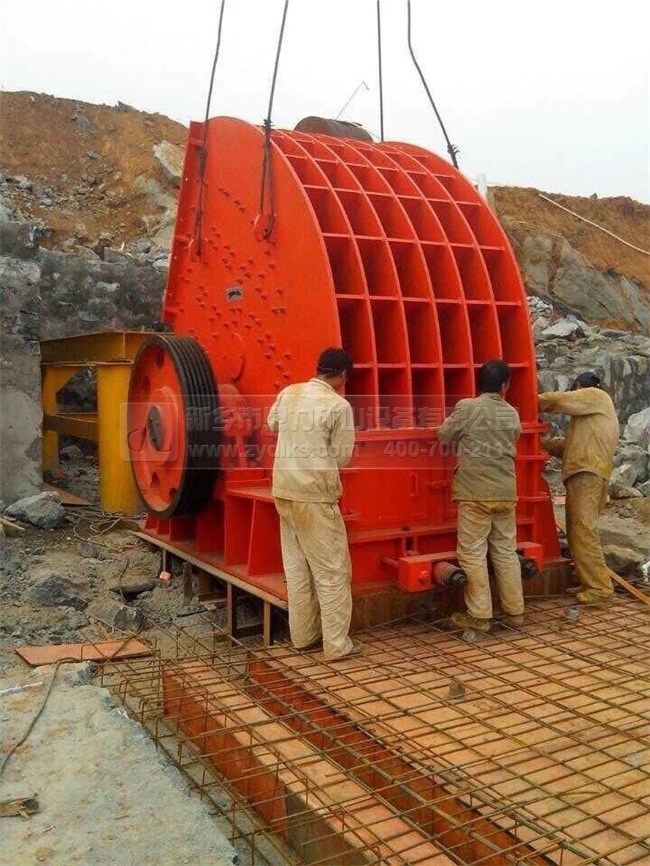 破碎機(jī)在我經(jīng)濟(jì)快速發(fā)展中起著重要的作用
