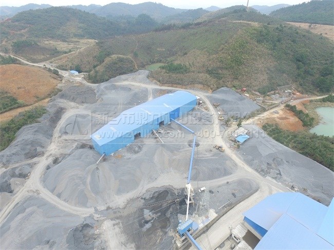 碎石機生產(chǎn)線生產(chǎn)現(xiàn)場