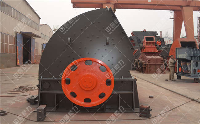 河南中譽鼎力的反擊式破碎機多少錢一臺