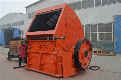 在購買破石機時應注意型號和配置