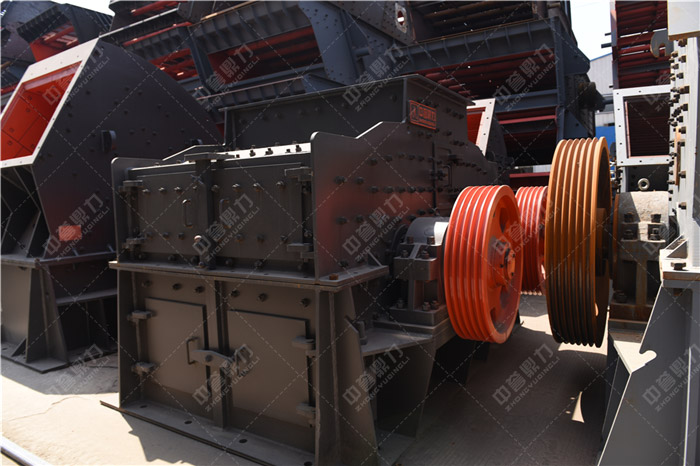 制砂機軸承的選擇對設(shè)備的壽命