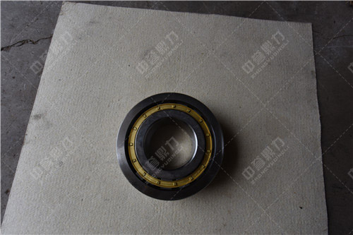 在振動篩上滑動軸承的拆卸和失效的三個