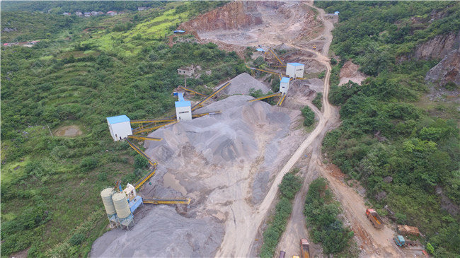 濕法制砂生產線vs干法制砂生產線對比分析