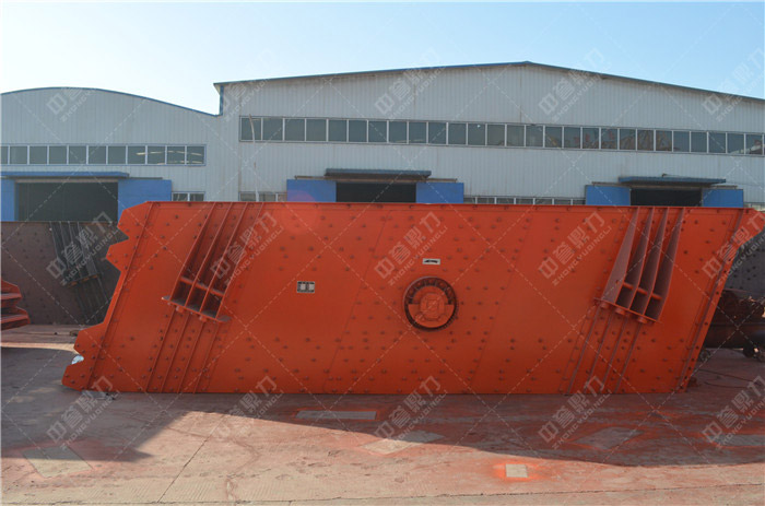 礦山振動(dòng)篩設(shè)備